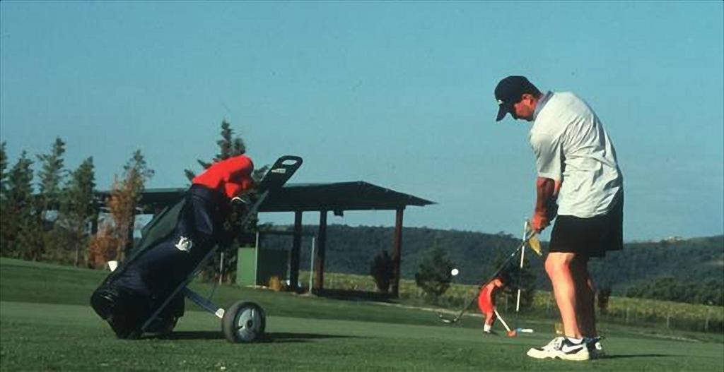 Tenuta Lamborghini Golf&Resort Panicale Esterno foto